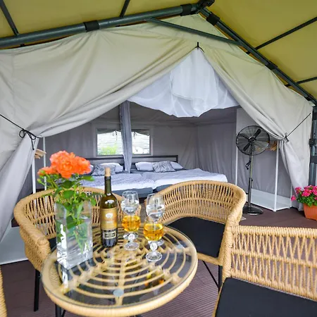 Campeggio Kempingzator Glamping